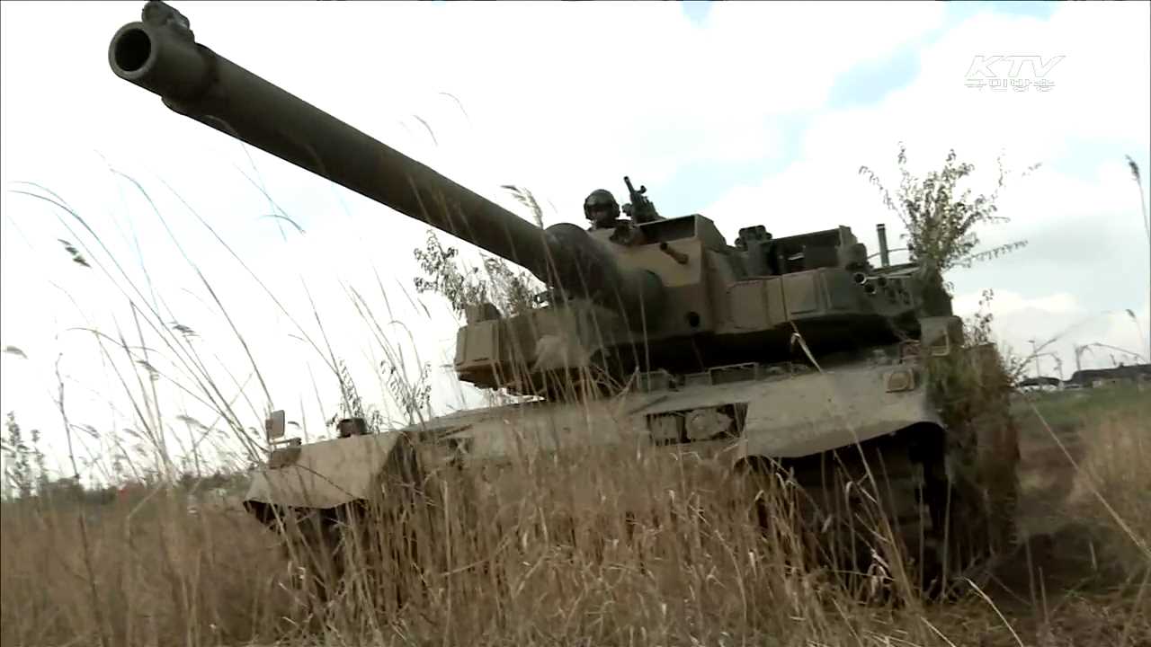 \K-2 흑표 전차 잠수 도하 훈련…도발 강력 응징