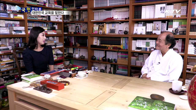 작가 조정래  "풀꽃도 꽃이다"