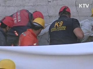 밤샘 구조작업…사망자 300명 육박