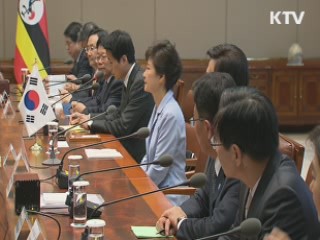 한-우간다 정상회담···아프리카 외교 스타트