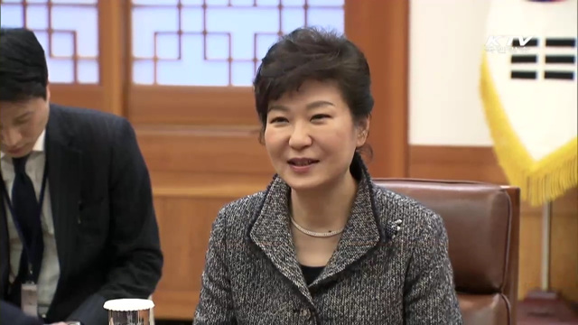 박 대통령  "통일한국 핵보유 않고 역내 번영 기여"