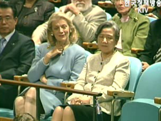 뉴욕타임스, `반기문 총장 지도력 인정 분위기`