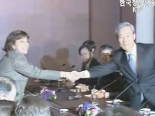 `사전 조율` 분주