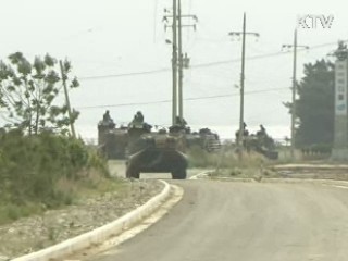 대북 감시 강화 '훈련 계속'···北, 연일 훈련 비난