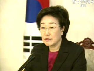 고가 교복 거품 논란 철저히 조사