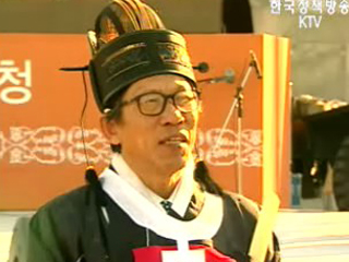 광화문 철거·복원 공사 시작