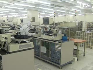 연구개발 가속, 경제위기 극복