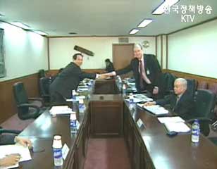 무디스, 신용등급 올릴 것