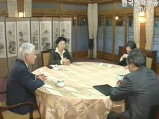 당정청, 금강산ㆍ개성공단 사업 계속 추진