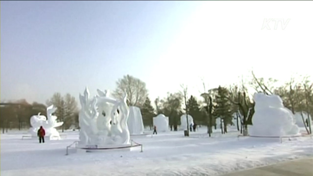 中 최대 빙등제 개막, 오색빛 '얼음 나라'
