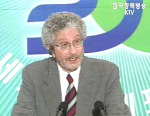 섀튼, 검찰 e-메일 조사 수용