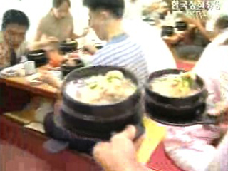 올 2분기 식비 중 절반이 외식비