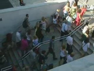 유로존, '신용등급 강등' 연타에 휘청