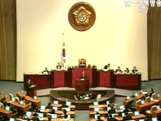 예산안 처리 지연 민생법안 발목