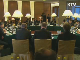 북미, 6자회담 복귀 평화협정 논의한 듯