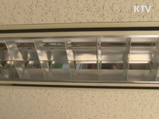 "지나친 기업 때리기, 경제에 도움 안 돼"