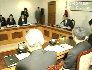 한덕수 총리직무대행, `국정 공백 없도록` 강조