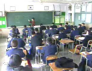 교사에 청소년 유해업소 단속권 부여