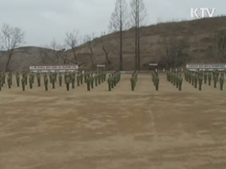 김관진 장관 연평도 방문…"도발시 즉각 응징"