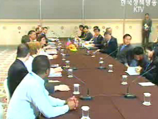 한미 FTA 4차 협상, 힘겨루기 가열