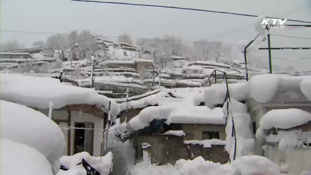 군, 폭설 고립마을 '구출작전'